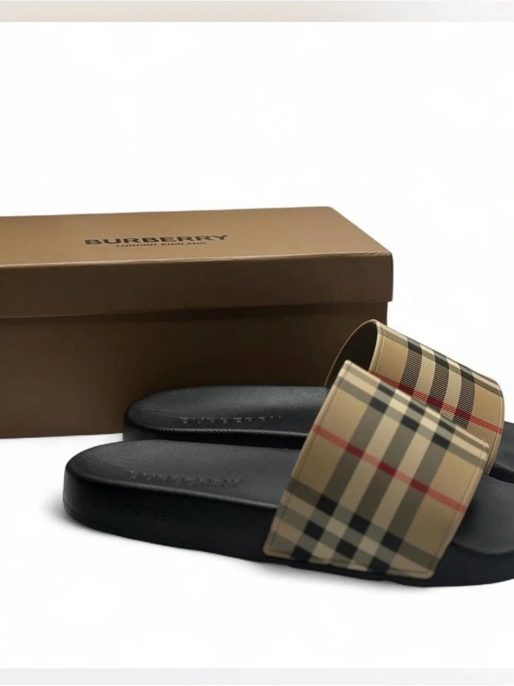NWT🆕$425 Burberry Furley Vintage Check Slides EUr39 - Picture 1 of 5